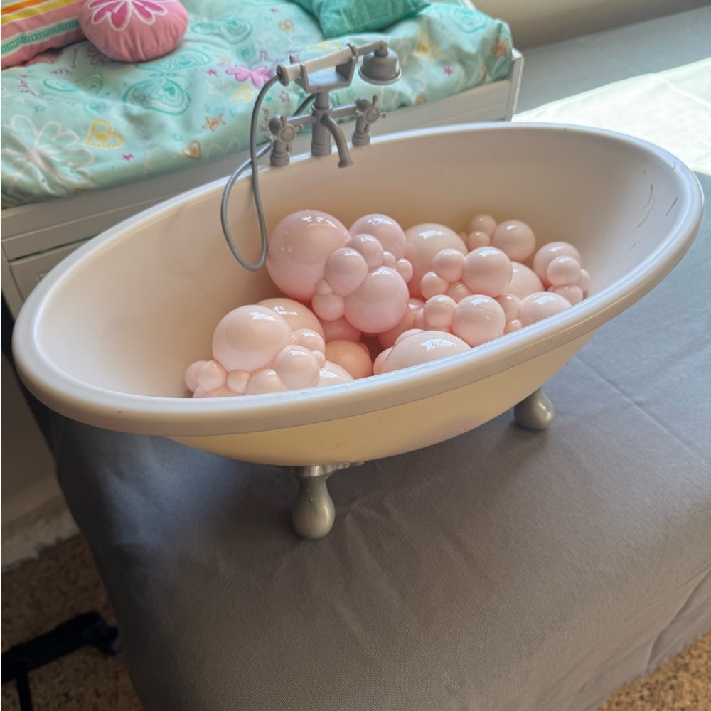 American girl Bathtub with Pink Bubbles